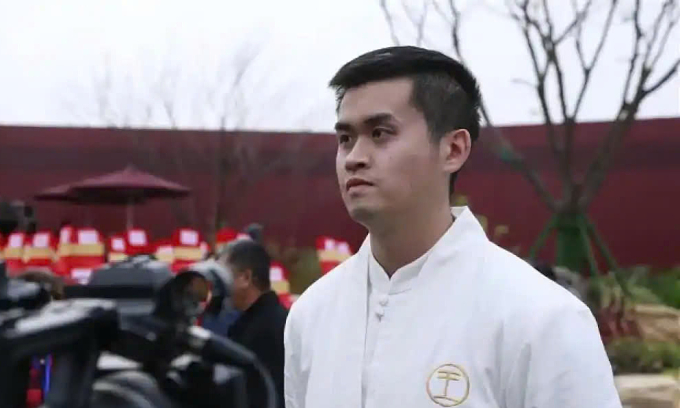 Vua cờ Vương Thiên Nhất
